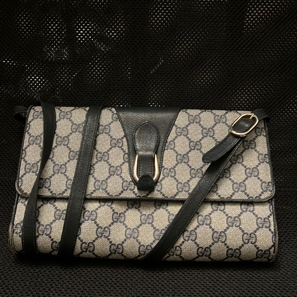 Blue vintage Gucci crossbody bag